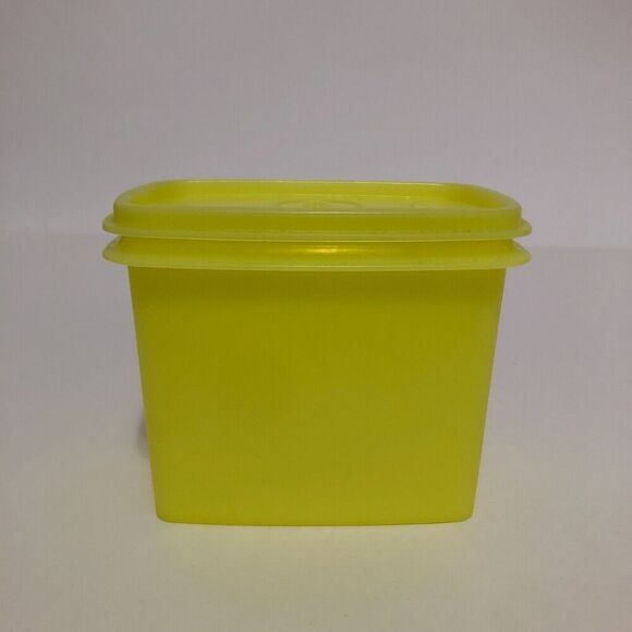 Tupperware YELLOW Container Storage 1243-5 Vintage 5"x4"x3" Kitchenware - Picture 2 of 11